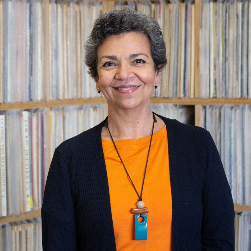 Vira o disco e não toca o mesmo: Maria Teresa Madeira