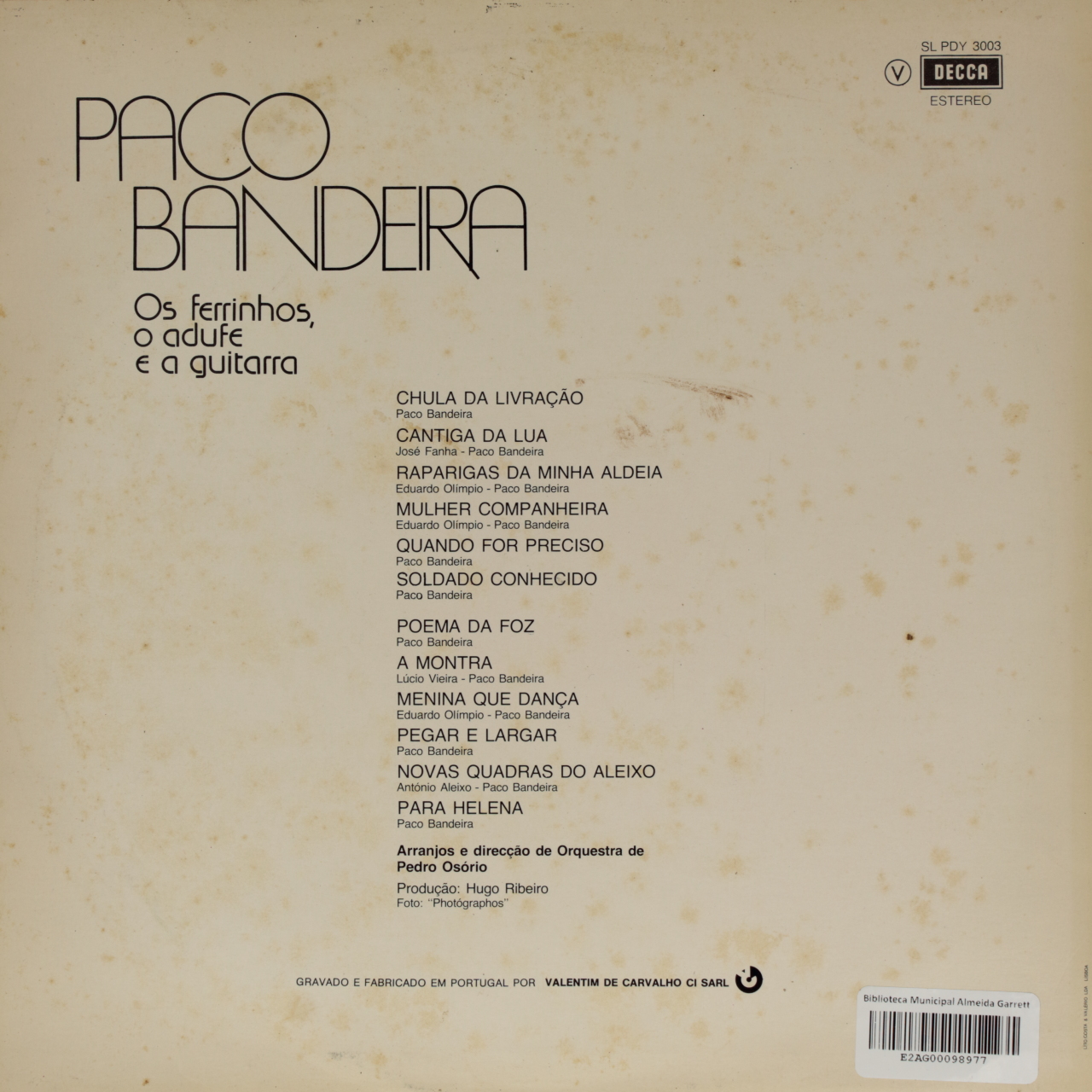 Os ferrinhos, o adufe e a guitarra