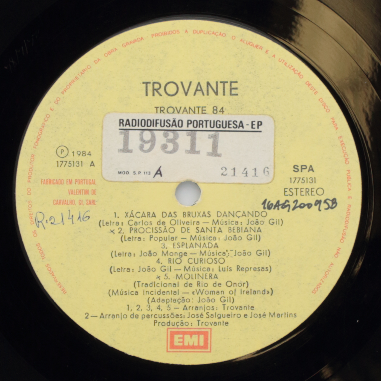 Trovante 84