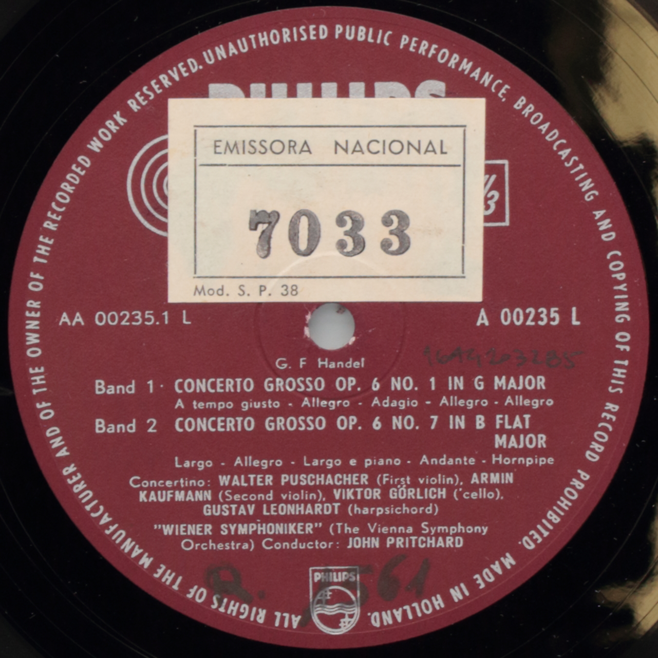 Händel: Concerto grosso Op. 6 No. 1 in G major; Concerto grosso Op. 6 No. 7 in b flat major; Concer