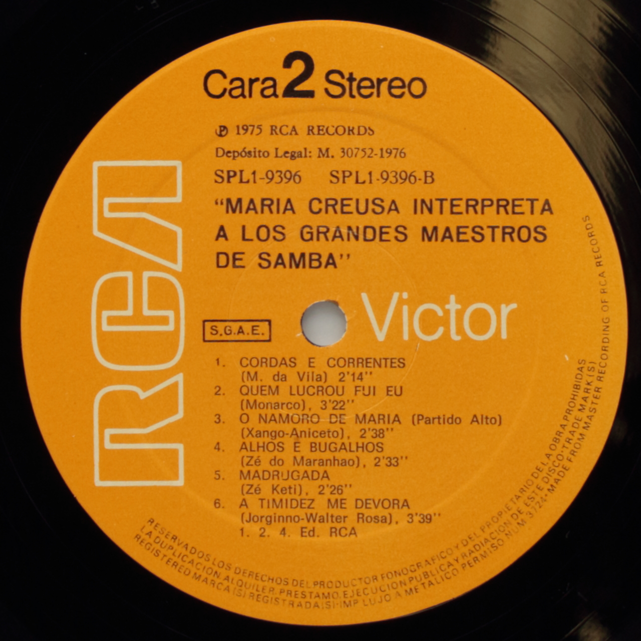Interpreta a los grandes maestros de samba